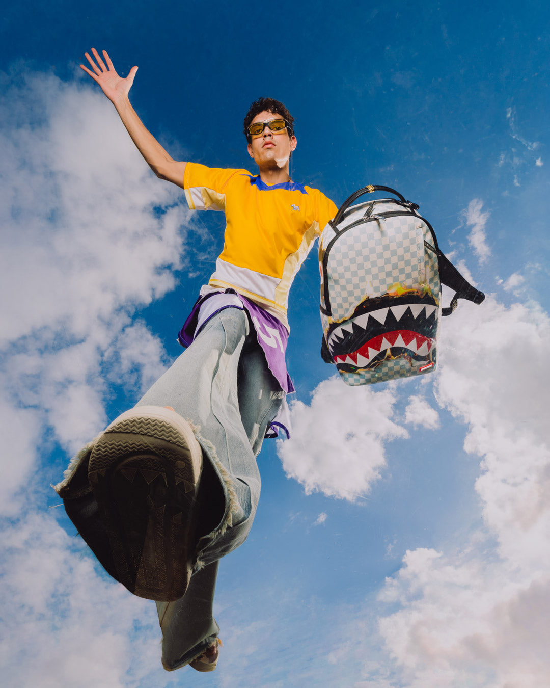 REVEAL THE REAL BACKPACK