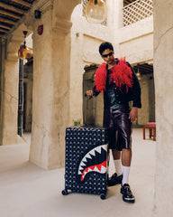 SHARK MOB HIDEOUT FULL-SIZE LUGGAGE